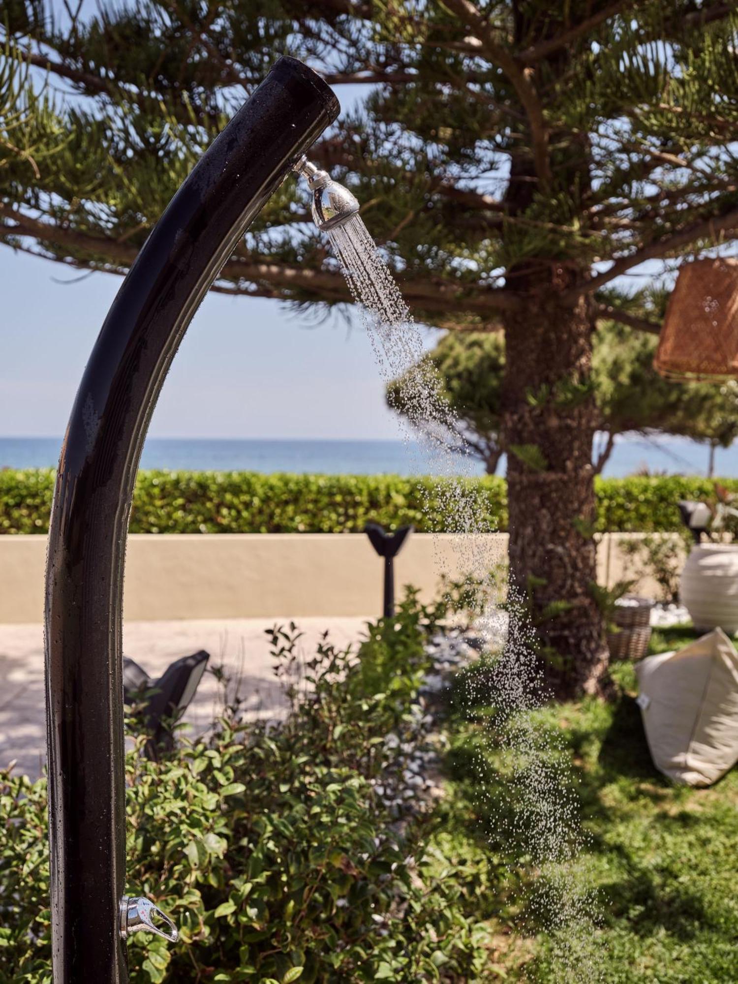 Sea Elegance Villa - On The Beach, By Zantewize Psarou  Exterior photo