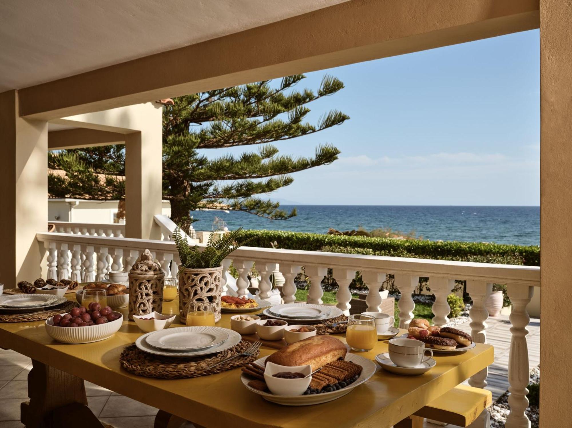 Sea Elegance Villa - On The Beach, By Zantewize Psarou  Exterior photo